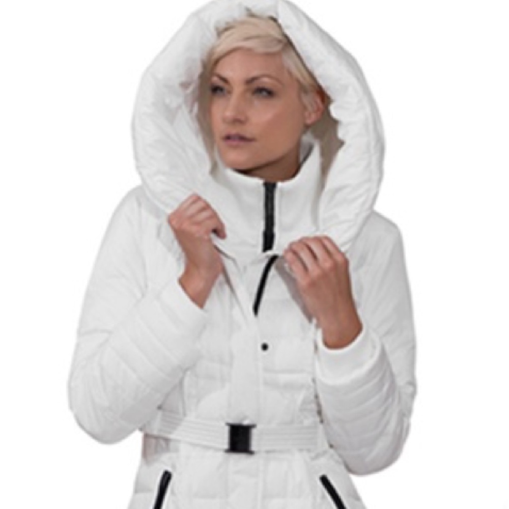 KENSIE WHITE BELTED PUFFER COAT WITH HOOD WOMENS MEDIUM